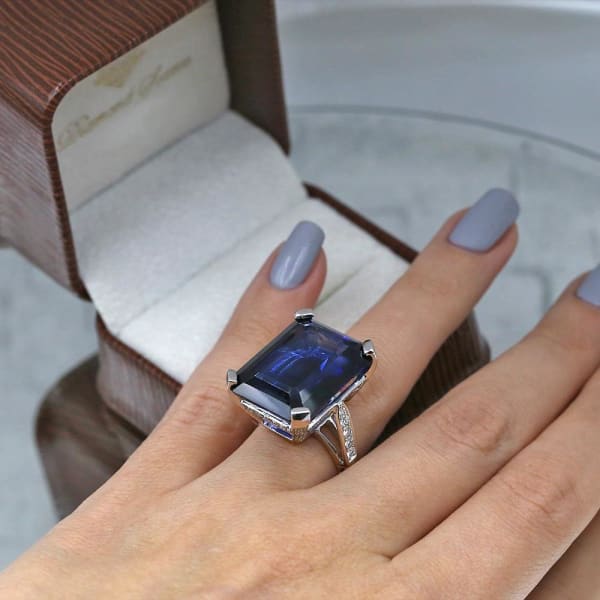 14k White Gold Cocktail Ring w/ 25.00ct Emerald cut Blue Sapphire & 1.50ct. DIAs,  Ring on a finger
