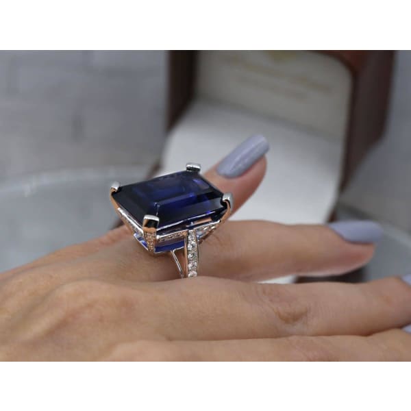 14k White Gold Cocktail Ring w/ 25.00ct Emerald cut Blue Sapphire & 1.50ct. DIAs, Side