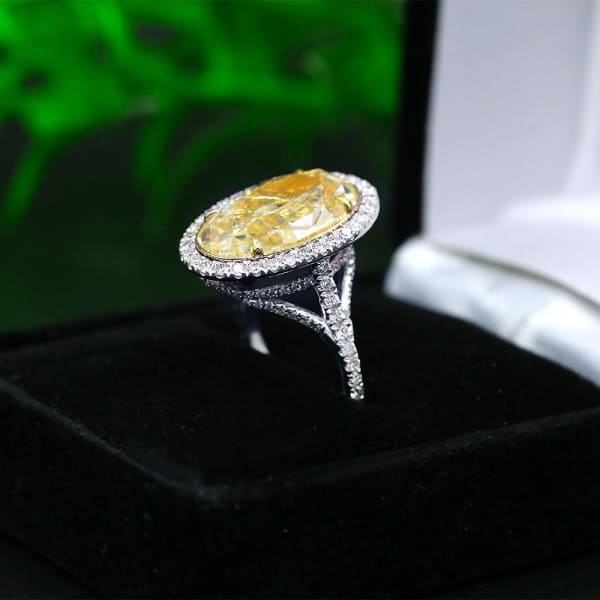 Amazing 18k White Gold Engagement Ring with 10.11ct. Total Diamond H3432, side