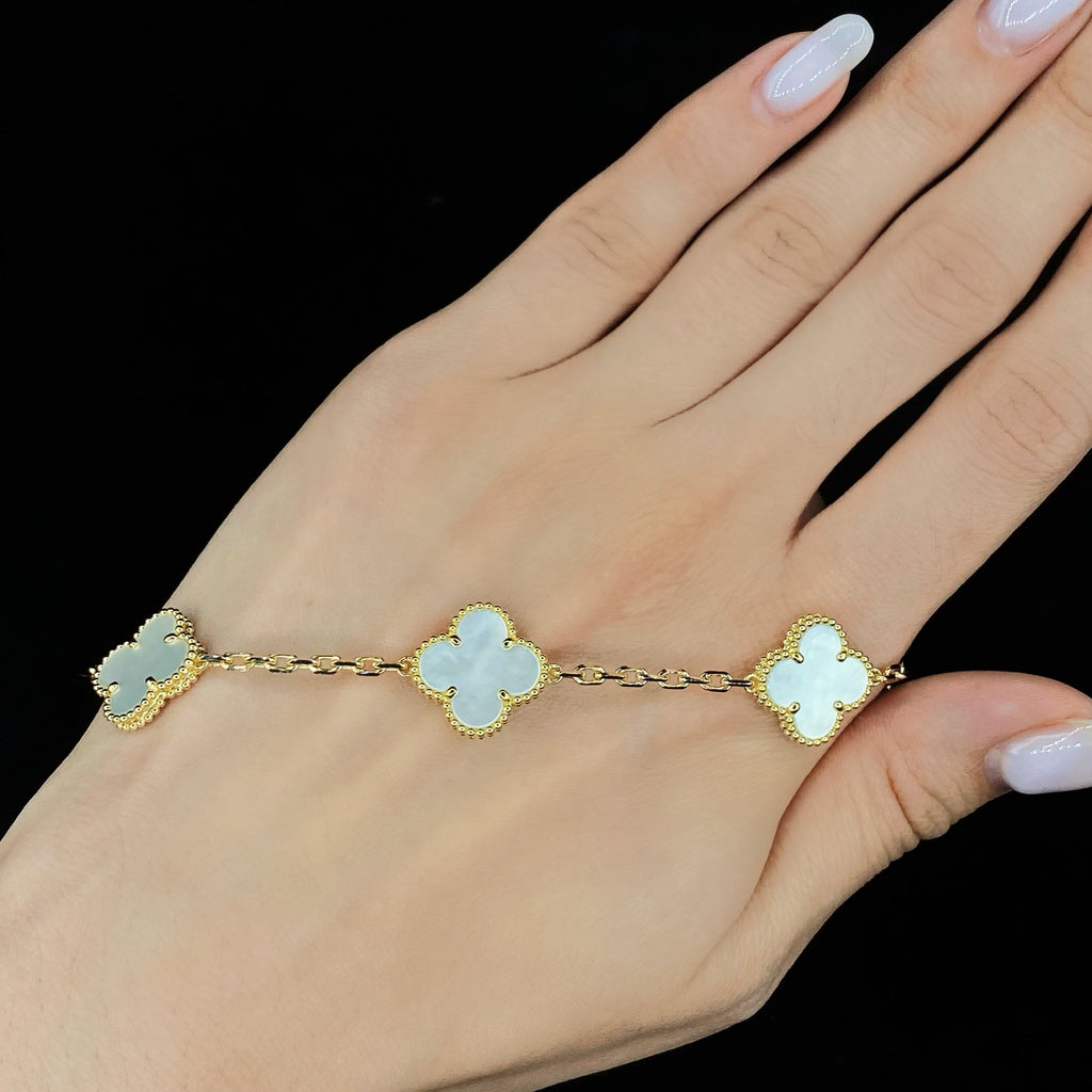 Fashion 18k Yellow Gold Bracelet with Mother of Pearl - 