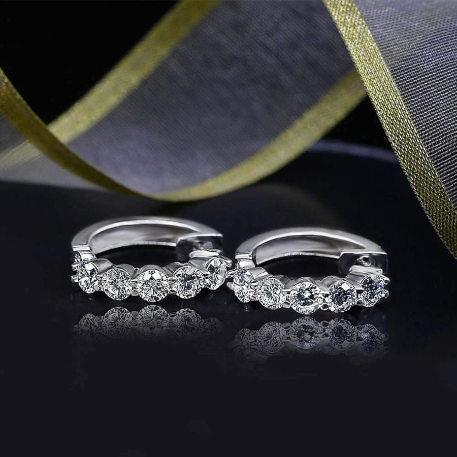 Diamond Hoops Earrings: jewelry outside fashion and timeless