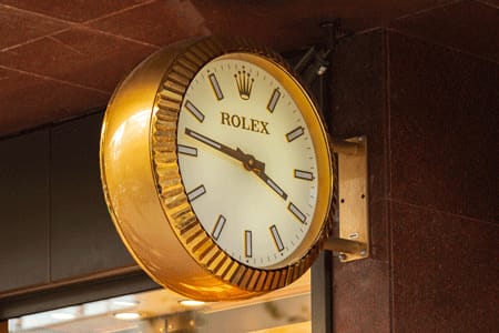 Rolex Wall Clock: Nice Present for Brand Aficionados