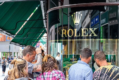 Why Should I Sell My Rolex Watch Through an Official Dealer