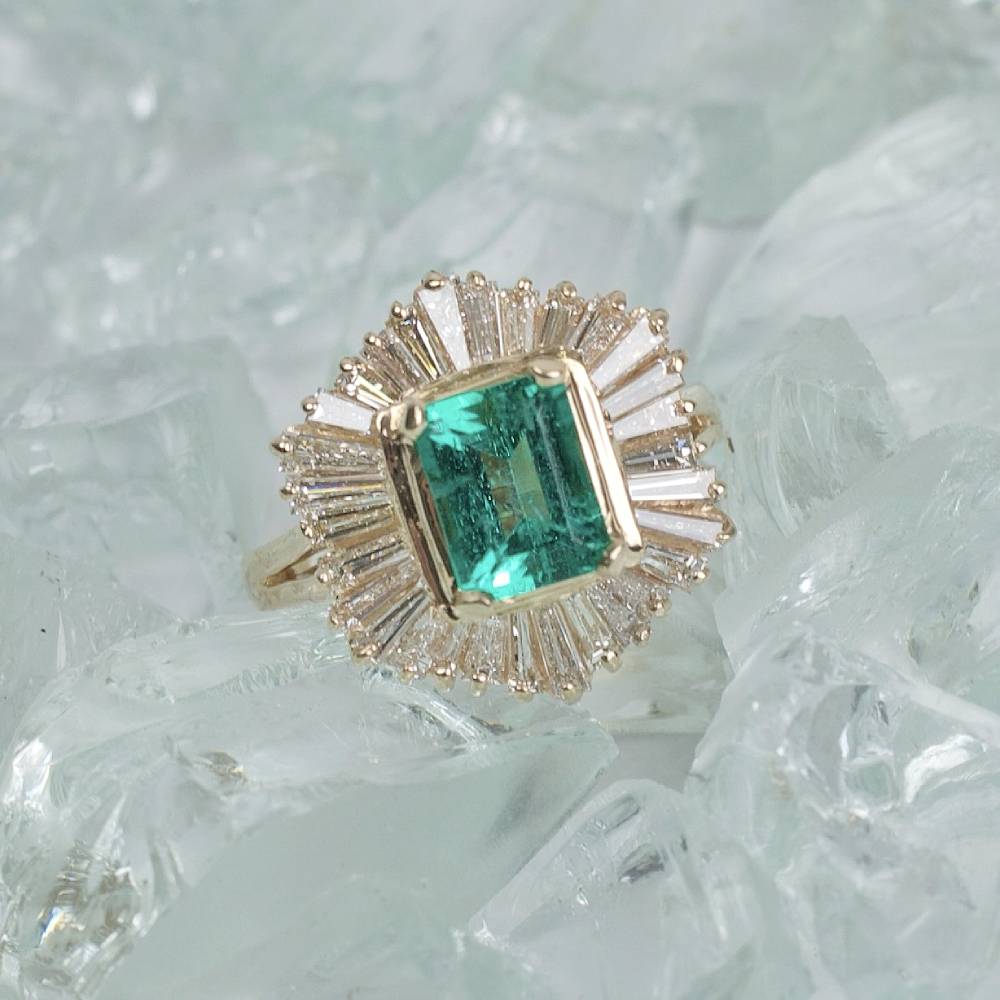 2.00 ct Green Emerald Fashion Ring in 14k Yellow Gold, RN-172000