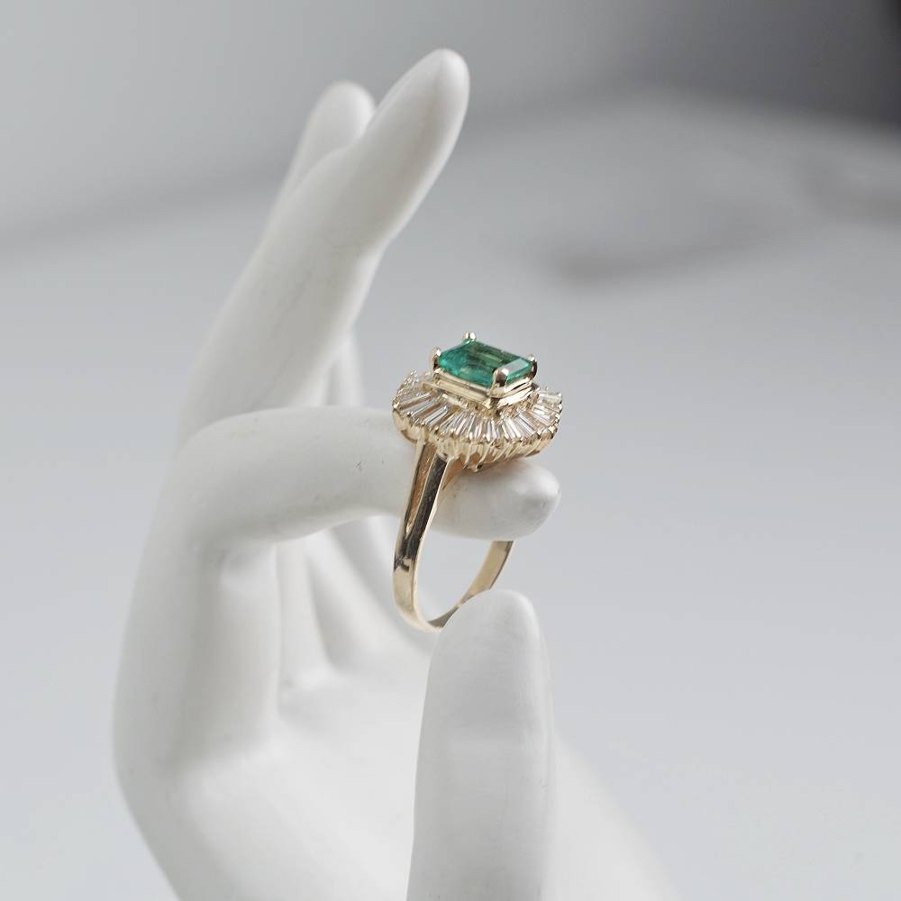 2.00 ct Green Emerald Fashion Ring in 14k Yellow Gold, RN-172000