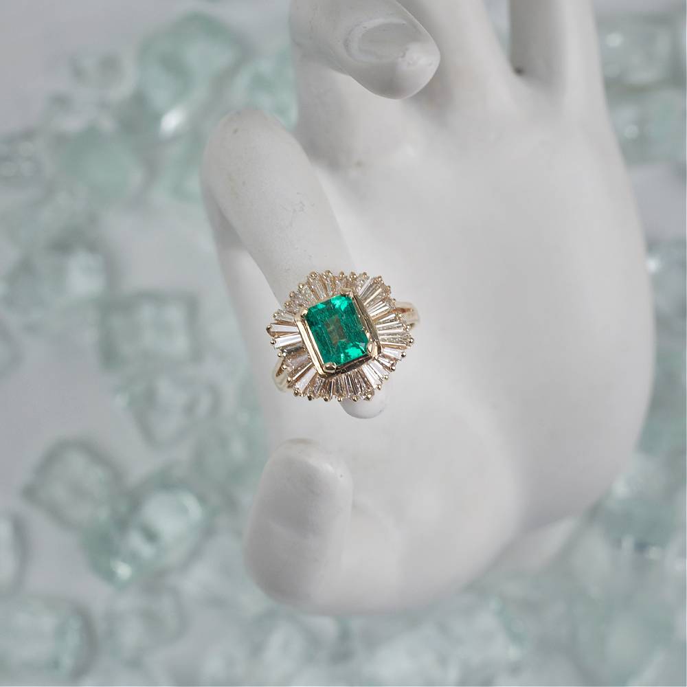 2.00 ct Green Emerald Fashion Ring in 14k Yellow Gold, RN-172000