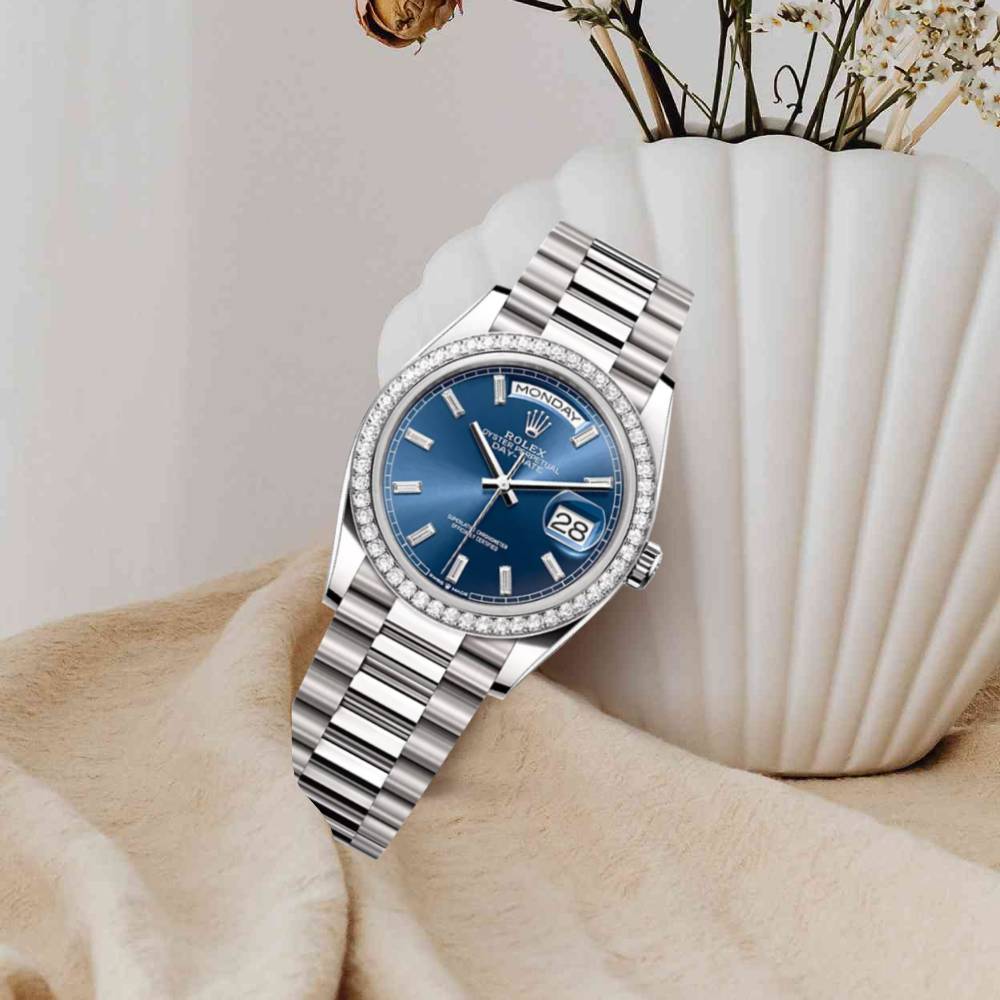 2024 Release Rolex Day-Date 36 mm | 18k white gold President bracelet | Bright blue Diamond dial Diamond bezel | Men's Watch 128349RBR