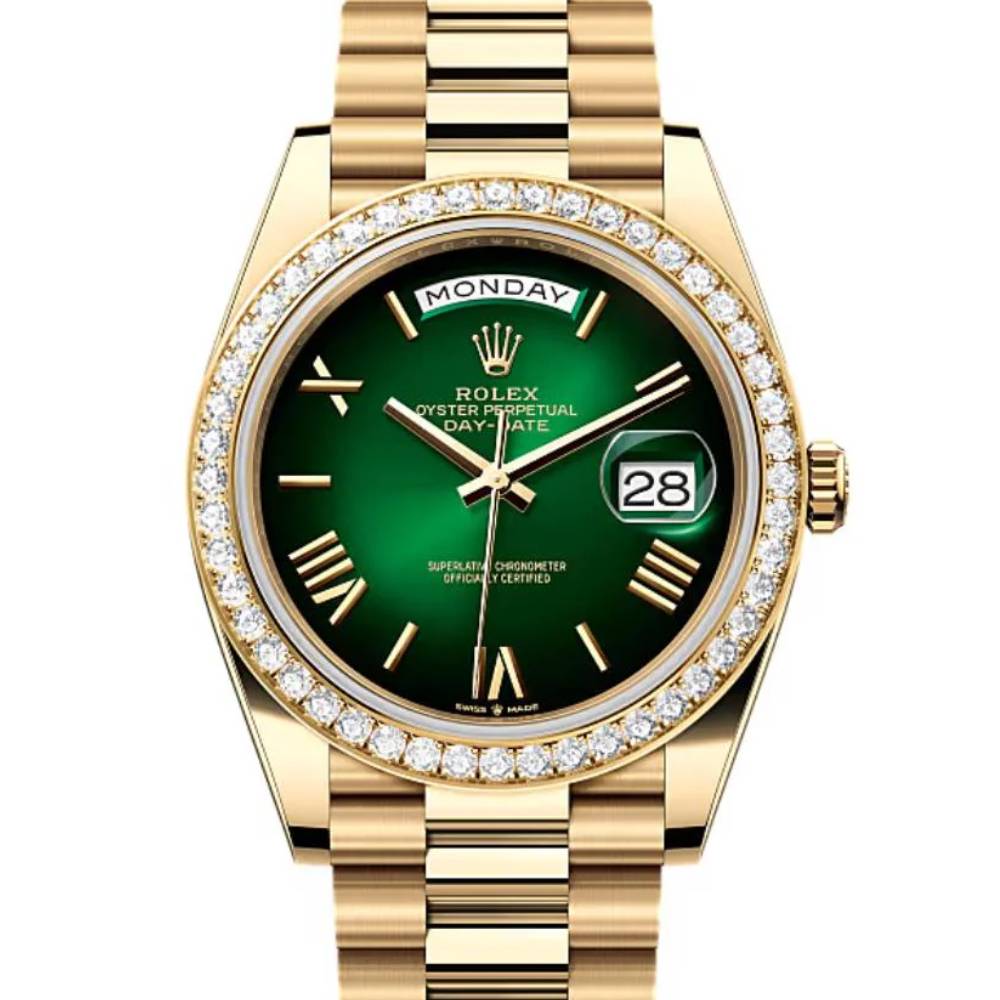 2024 Release Rolex Day-Date 40 mm | 18k yellow gold President bracelet | Green ombré dial Diamond bezel | Men's Watch 228348RBR