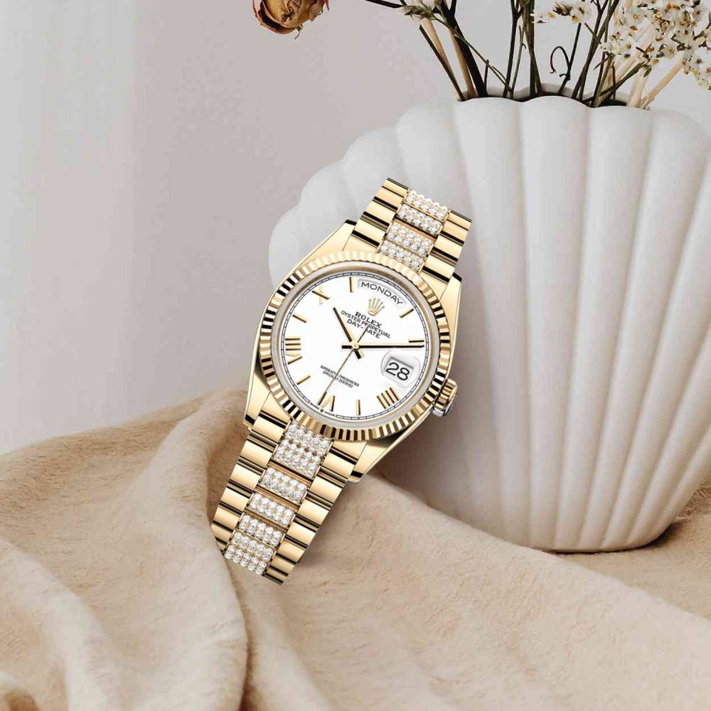 2024 Release Rolex Day-Date 36 mm | 18k yellow gold President Diamond bracelet | White dial Fluted bezel | Men's Watch 128238