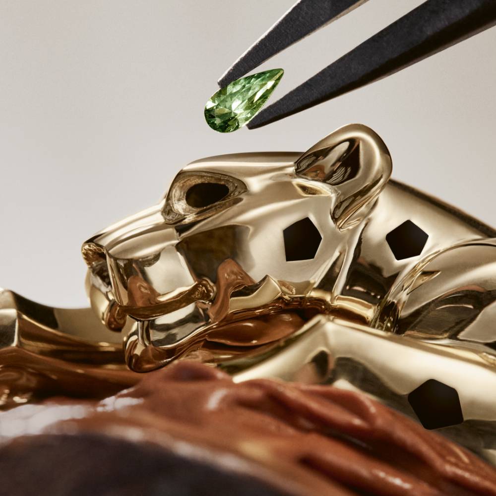 2025 Model Cartier Panthere Jewellery 160mm Watch - Ref: HPI01706 - Black Dial in 18k Yellow Gold Bracelet