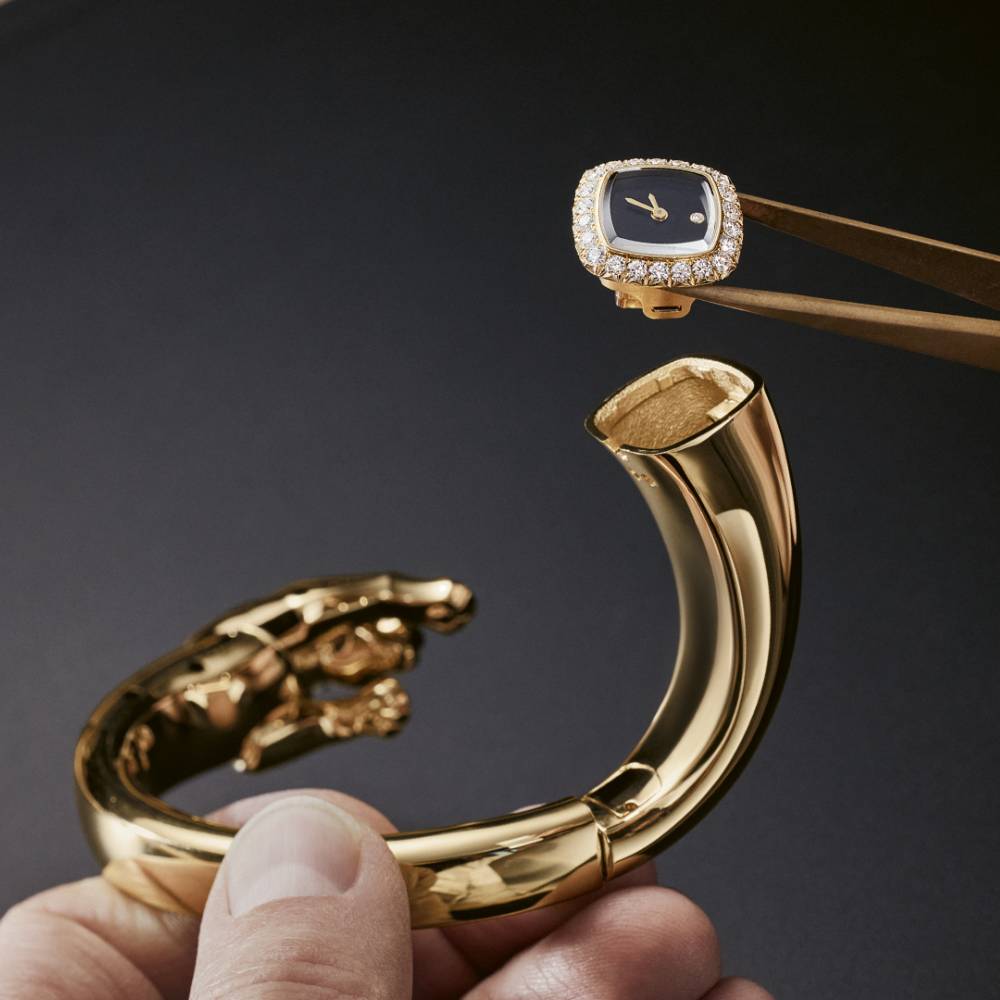 2025 Model Cartier Panthere Jewellery 160mm Watch - Ref: HPI01706 - Black Dial in 18k Yellow Gold Bracelet