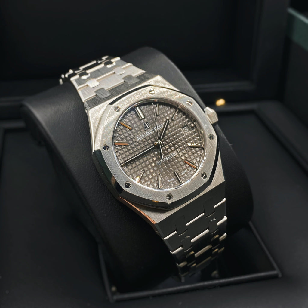 Audemars Piguet Royal Oak 37 mm | Stainless steel Bracelet | Grey Dial | Ladies Watch Ref. 15450ST.OO.1256ST.02