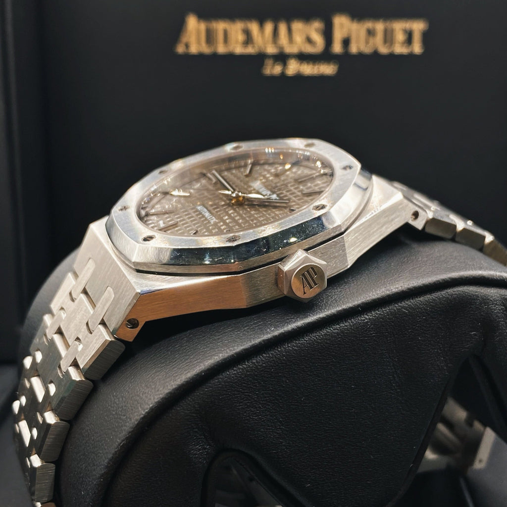 Audemars Piguet Royal Oak 37 mm | Stainless steel Bracelet | Grey Dial | Ladies Watch Ref. 15450ST.OO.1256ST.02