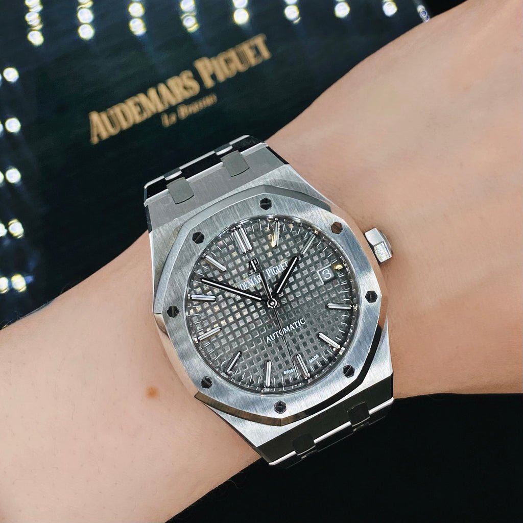 Audemars Piguet Royal Oak 37 mm | Stainless steel Bracelet | Grey Dial | Ladies Watch Ref. 15450ST.OO.1256ST.02