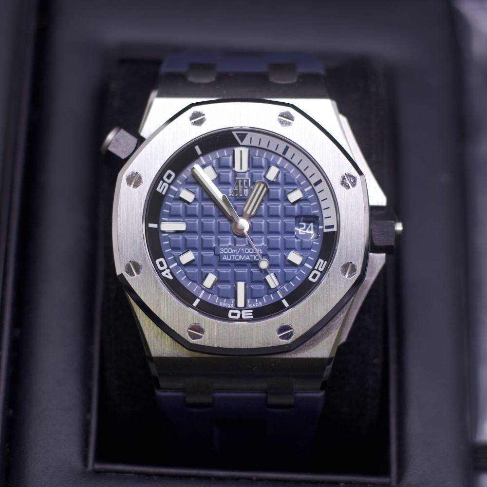 Audemars Piguet Royal Oak Offshore 42 mm | Blue rubber strap | Blue Dial | Mens Watch, Ref. 15720ST.OO.A027CA.01