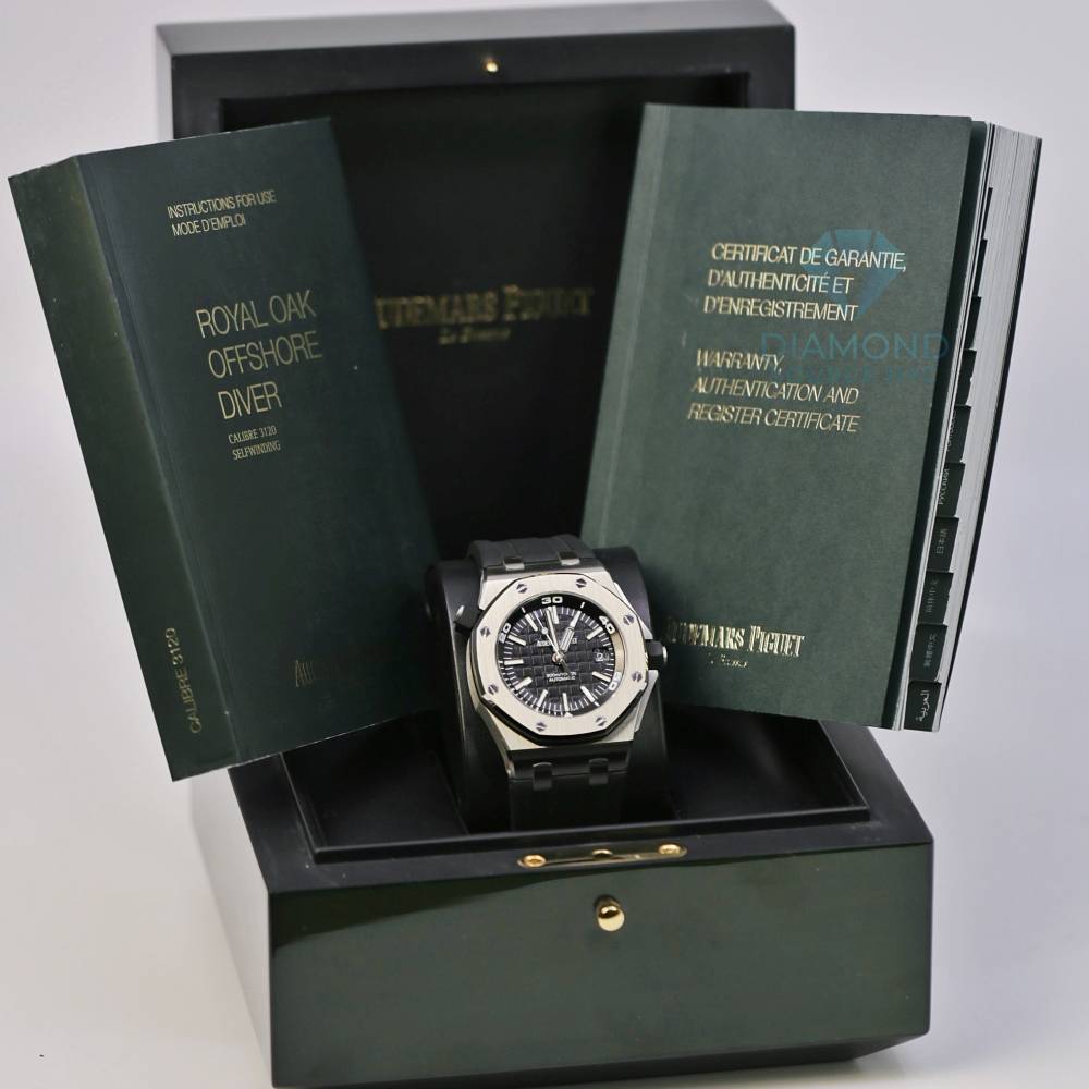 Audemars Piguet Royal Oak Offshore Diver 42 mm, Black rubber strap, Black Dial, Mens Watch, Ref. 15710ST.OO.A002CA.01