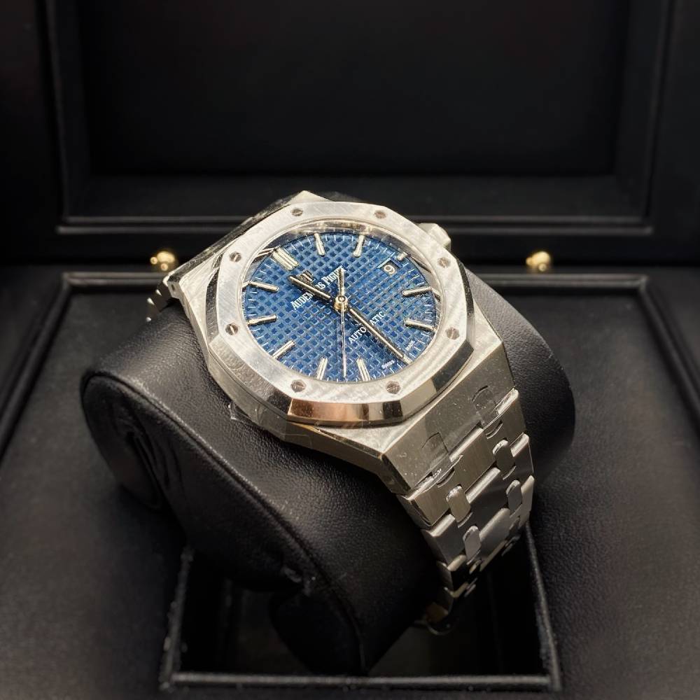 Audemars Piguet Royal Oak 37 mm | Stainless steel Bracelet | Blue Dial | Ladies Watch Ref. 15450ST.OO.1256ST.03