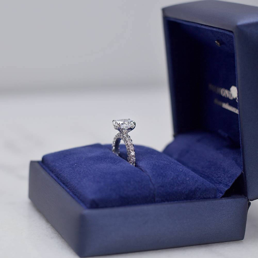 Diamond Engagement Ring Set in 18K White Gold (4.51ct. tw.) Oval and Round Cut Natural Diamonds
