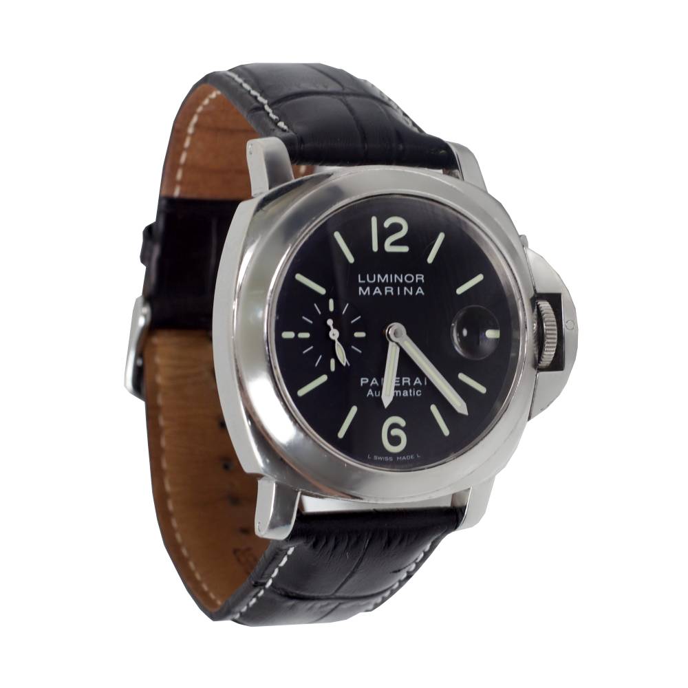 Panerai Luminor Marina 44 mm Black alligator bracelet Black dial Men’s Watch PAM00104 