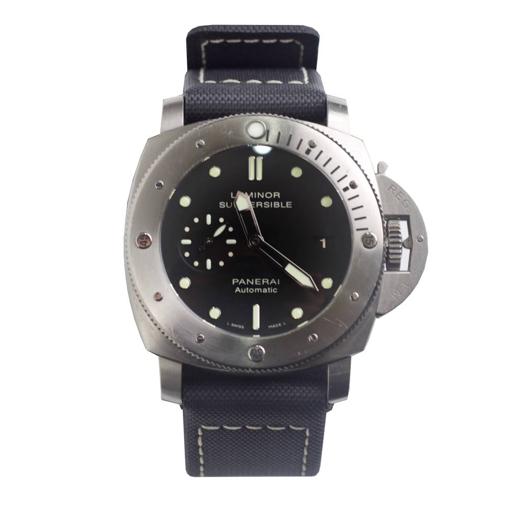 Panerai Luminor Submersible 47 mm - Ref: PAM00305 Black Dial, Titanium Case Black Rubber Bracelet Watch