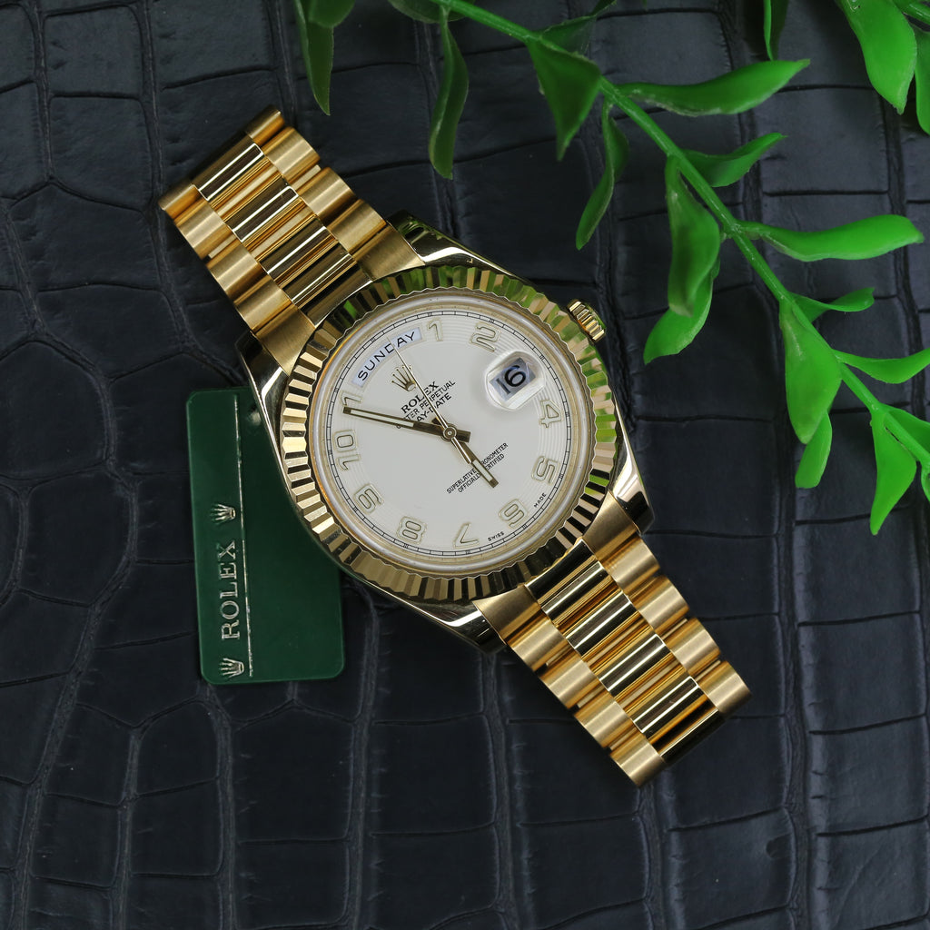 Rolex Day-Date II 41mm Ivory Concentric Dial 18k Yellow Gold Presidential Watch 218238