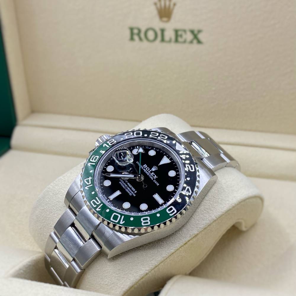 Rolex GMT-Master II "Sprite" 40mm - Ref: 126720VTNR - Black Dial, Green & Black Bezel, Stainless Steel Oyster Bracelet Men's Watch