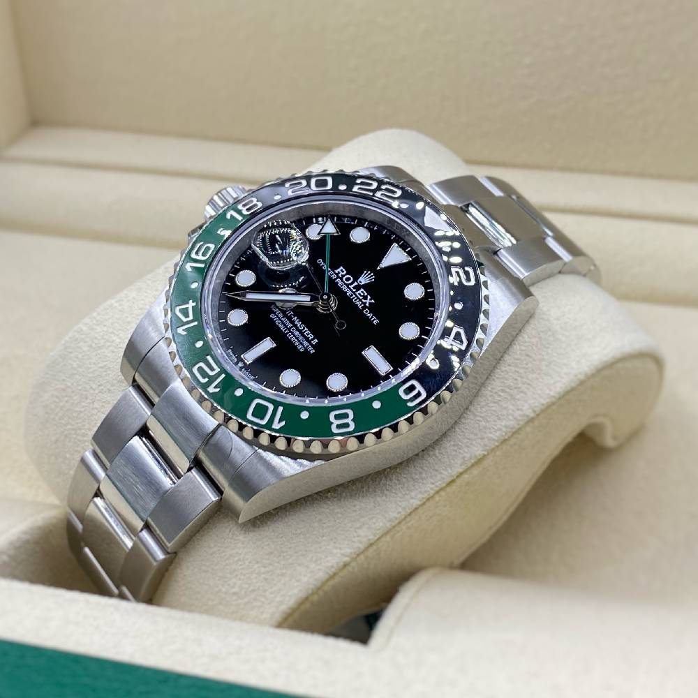 Rolex GMT-Master II "Sprite" 40mm - Ref: 126720VTNR - Black Dial, Green & Black Bezel, Stainless Steel Oyster Bracelet Men's Watch