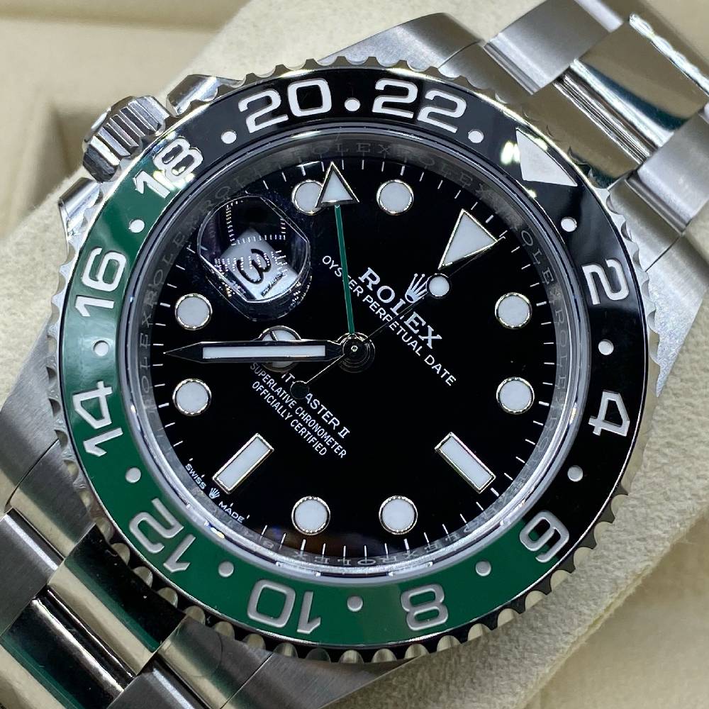 Rolex GMT-Master II "Sprite" 40mm - Ref: 126720VTNR - Black Dial, Green & Black Bezel, Stainless Steel Oyster Bracelet Men's Watch