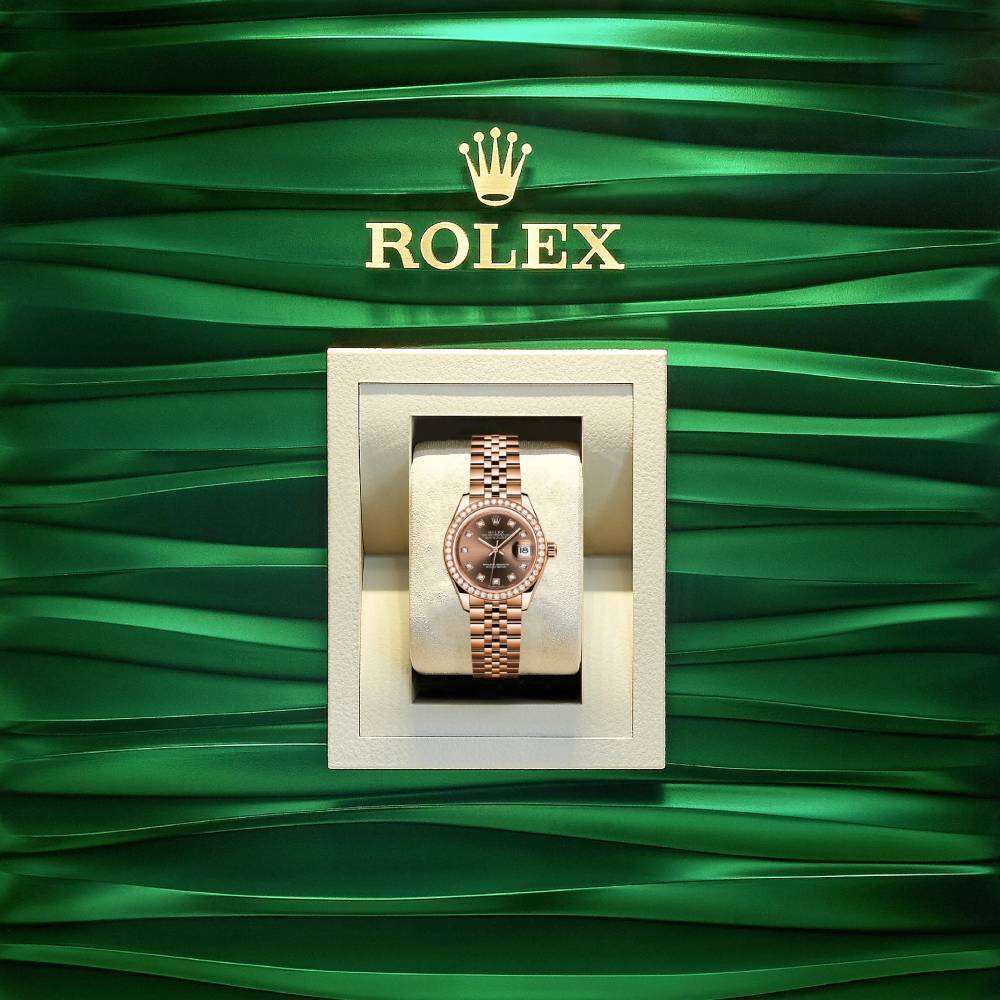 Rolex Lady-Datejust 28mm - Ref: 279135RBR chodj - Chocolate Diamond Dial & Diamond Bezel, 18K Rose Gold Jubilee Bracelet Women's Watch