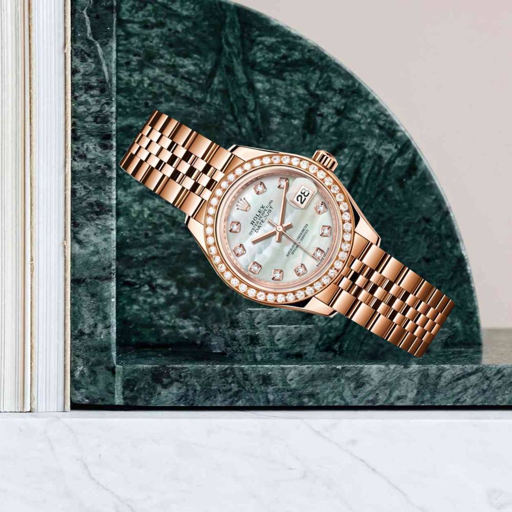 Rolex Lady-Datejust 28mm - Ref: 279135RBR mdj - White Mother of Pearl Diamond Dial & Diamond Bezel, 18K Rose Gold Jubilee Bracelet Women's Watch