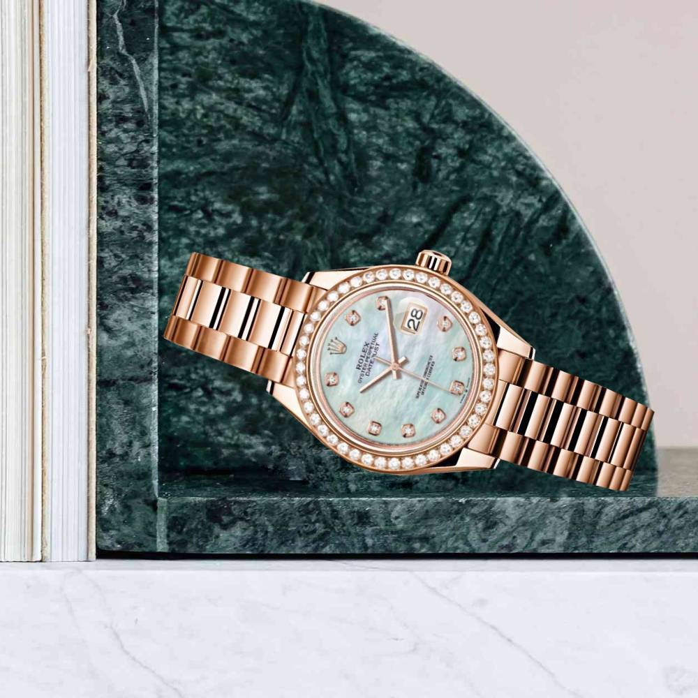 Rolex Lady Datejust 28mm - Ref: 279135rbr mdp - White Mother of Pearl Dial & Diamond Bezel, 18K Rose Gold Oyster Bracelet Women's Watch