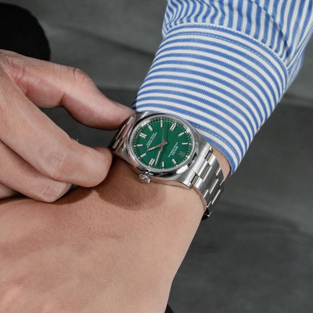 Rolex Oyster Perpetual 36mm - Ref: 126000-0005 - Green Stick Dial, Stainless Steel Oyster Bracelet Watch