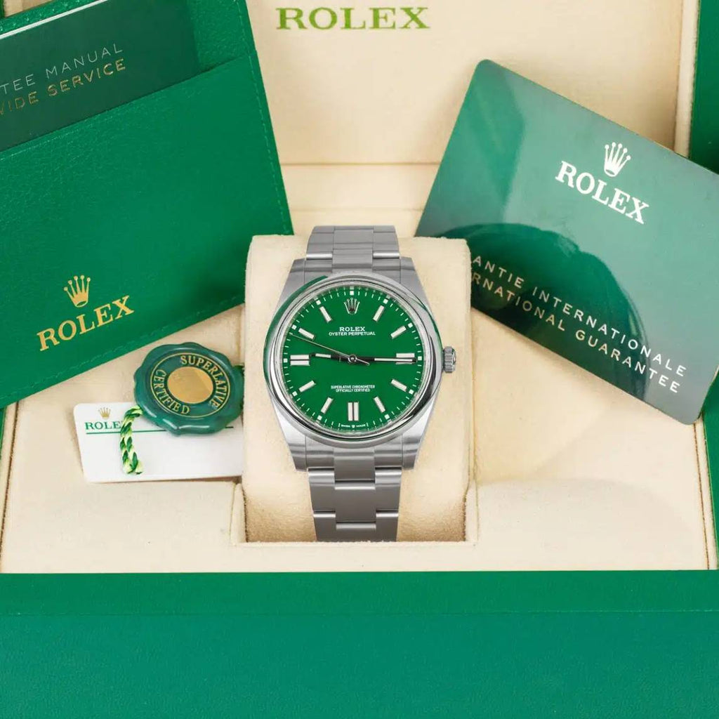 Rolex Oyster Perpetual 41mm | Stainless steel bracelet | Green dial Smooth bezel | Men's Watch 124300-0005