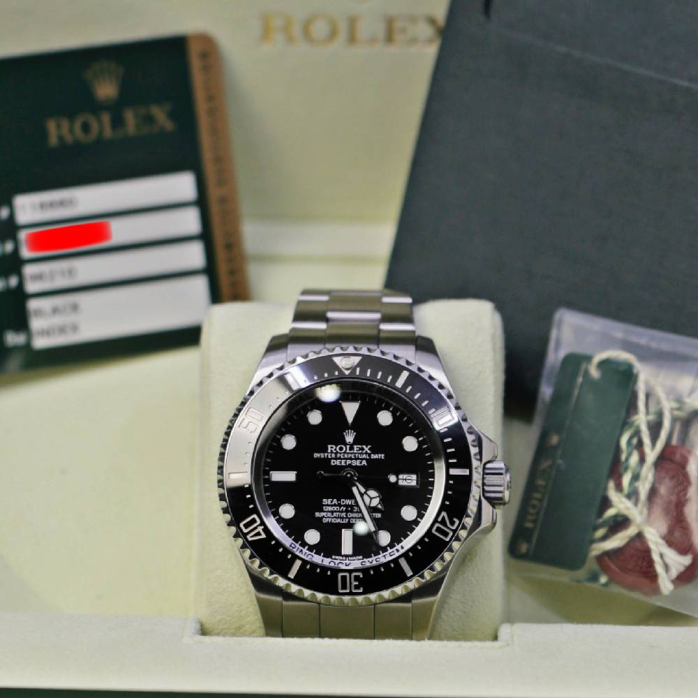 Rolex Sea Dweller 44mm - Ref: 116660 - Black Dial, Stainless Steel Oyster Bracelet Watch