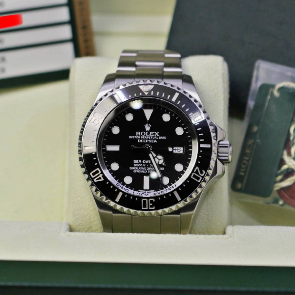 Rolex Sea Dweller 44mm - Ref: 116660 - Black Dial, Stainless Steel Oyster Bracelet Watch