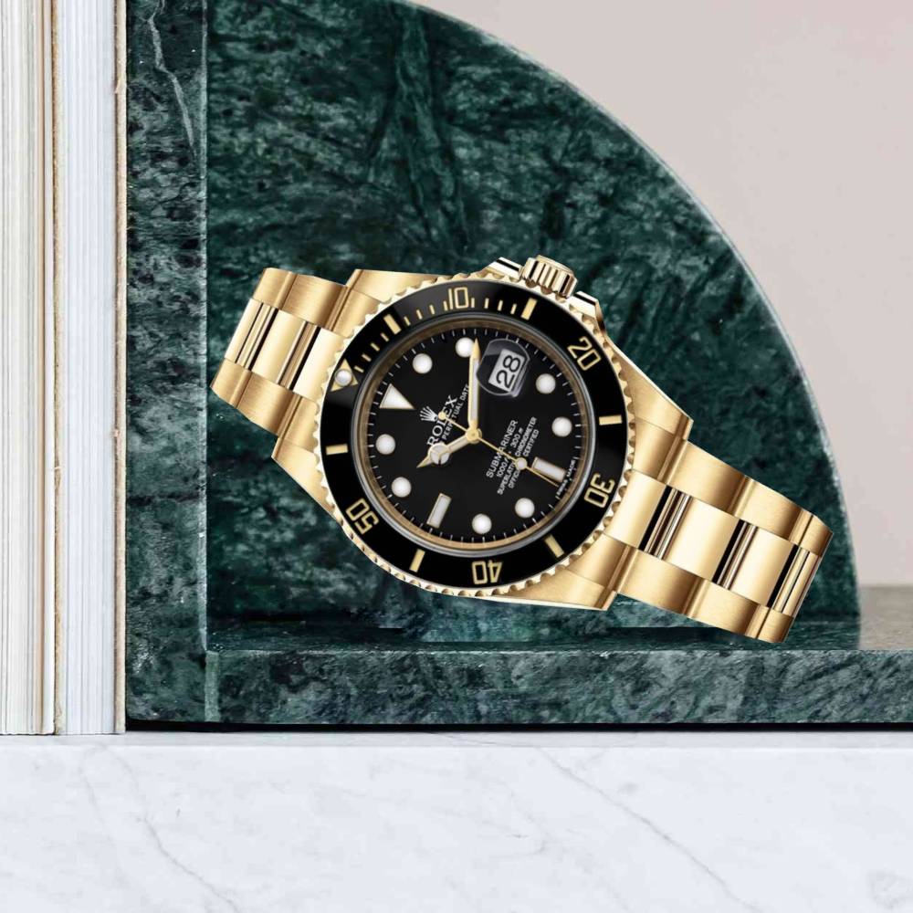 Rolex Submariner Date 40mm - Ref: 116618BLN - Black Dial, 18K Yellow Gold Oyster Bracelet Watch