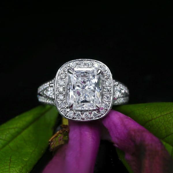 14k White Gold Cocktail Ring with 6.00ct total Diamond Weight, Full face