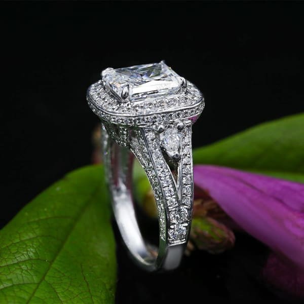 14k White Gold Cocktail Ring with 6.00ct total Diamond Weight, right
