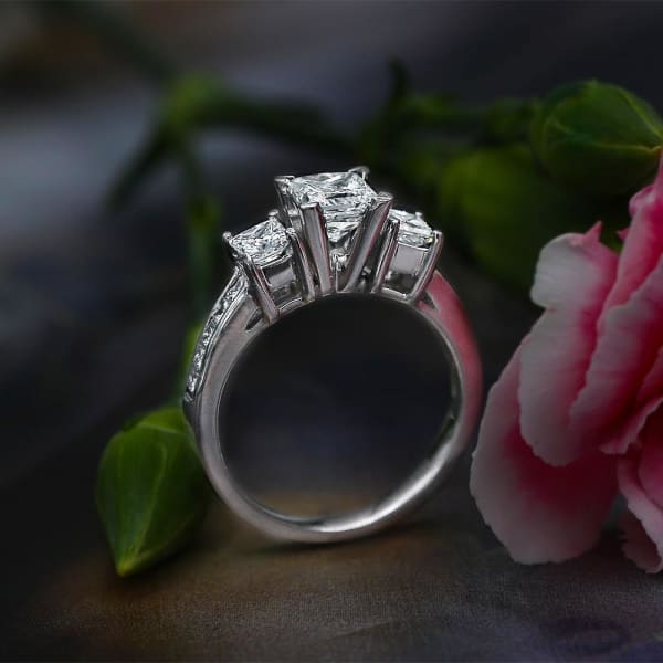 Women's Buy certified Diamond Platinum Rings in wholesale at Rs 79120/piece  in Roorkee