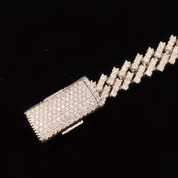 14kt White Gold Thin Cuban Link Chain With 16.80ct Diamonds 