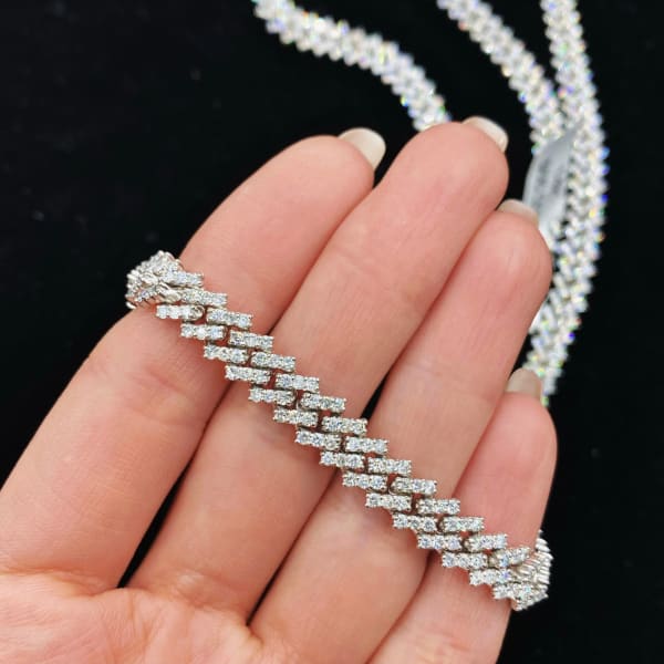 14kt White Gold Thin Cuban Link Chain With 16.80ct Diamonds 