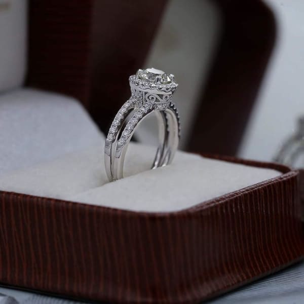 18k White Gold Engagement Ring w/ GIA Diamonds 1.50ct,  Ring in packing
