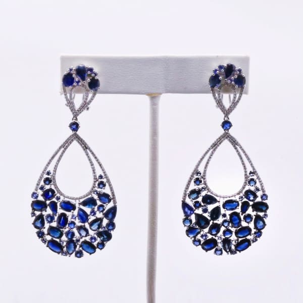 18k White Gold Fashion Earrings with Sapphires DE1152 - 