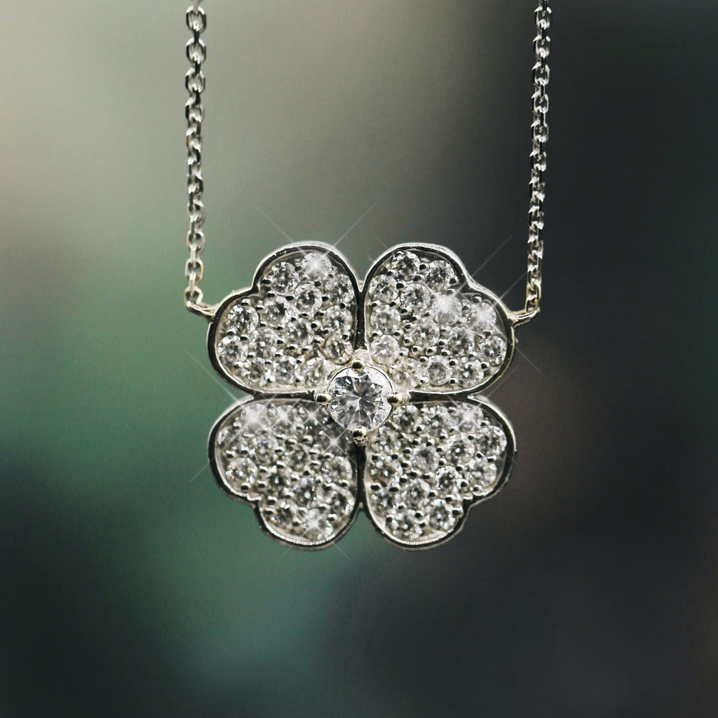 18kt White Gold Flower Pendant of 1.50ct diamonds PEN-8500