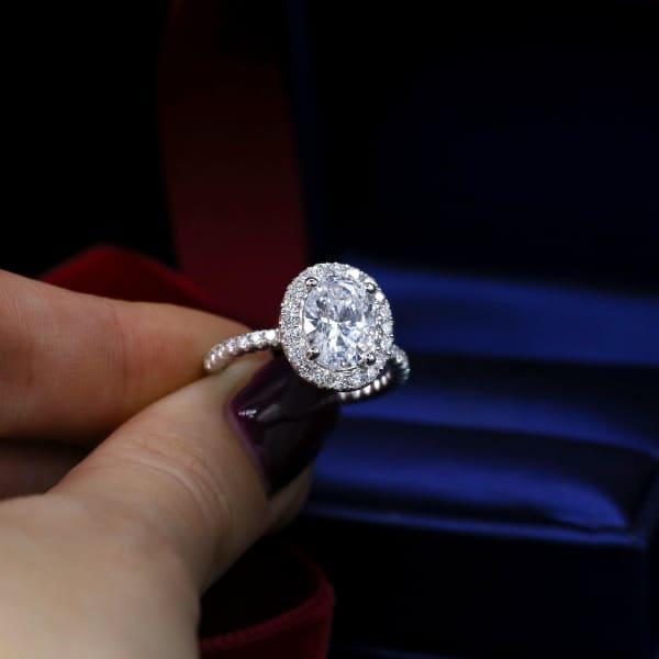 Absolutely new fantastic oval engagement ring ENG-33950