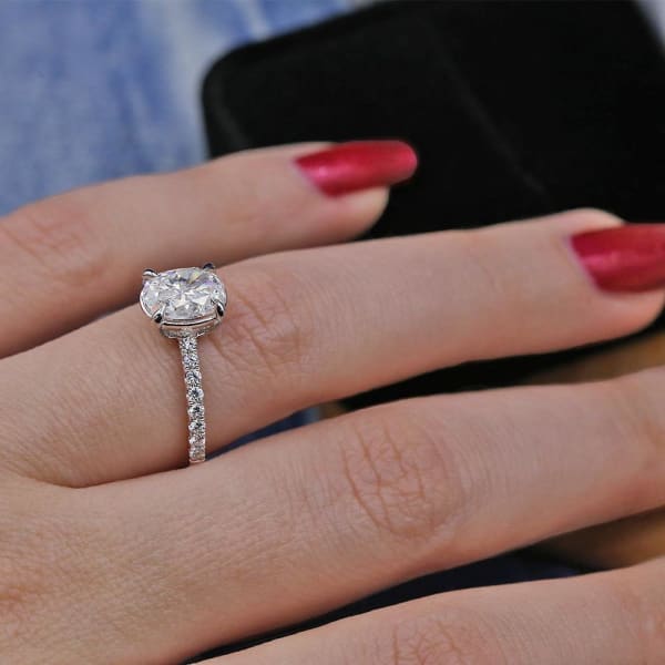 Amazing 18k White Gold Engagement Ring with 1.30ct Total Diamond Weight rin-12500, Ring on a finger