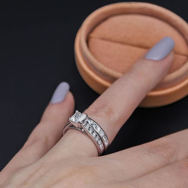 Amazing Platinum Engagement Ring Set with 2.56ct Diamonds ENG-16250, Fashion decoration