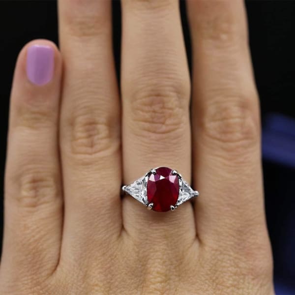 Beautiful Color Stone Cocktail Ring with center Ruby and side Diamonds NE-175000, Ring on a finger
