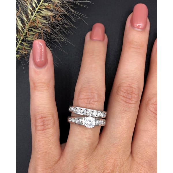 Beautiful Platinum Engagement-Wedding Diamond Ring-Set 1.40ct, Rings on a finger