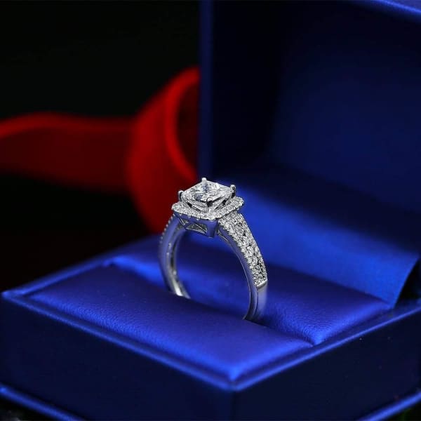 Certified 18k White Gold Engagement ring with Center 1.57ct Princess cut Diamond RN-21000, Ring in packing